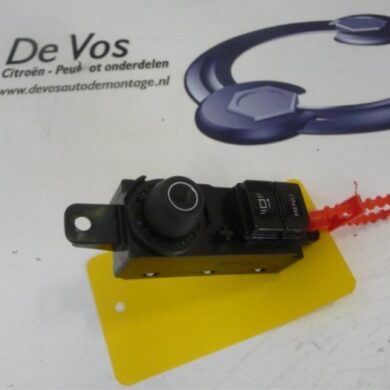 Peugeot 2008  Schakelaar 2013 96758773XU