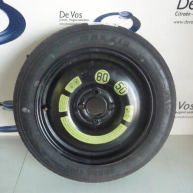 Peugeot 207 1.4 16V Vti Wheel + tyre 2008