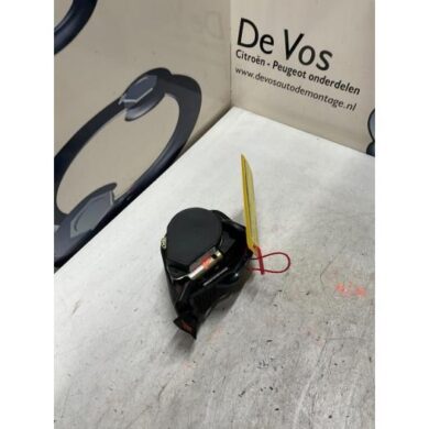 Peugeot 206 1.4 XR,XS,XT,Gentry Rear seatbelt, right 2006 8975R0