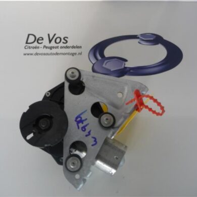 Peugeot 407 2.0 HDiF 16V Rear wiper motor 2007 6405R1