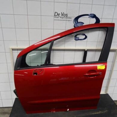 Peugeot 308  Door 4-door, front left 2011 9002AW