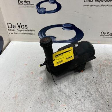 Peugeot 307 2.0 16V Power steering pump RFN 2002 4008E6-1637830280