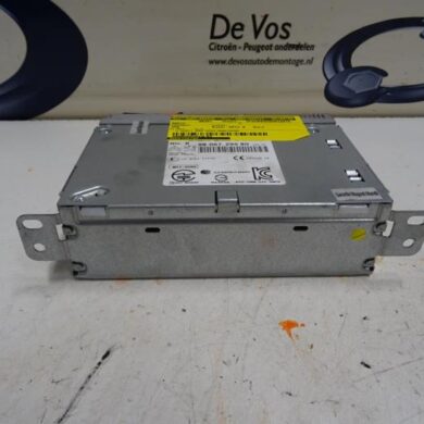 Peugeot 208  Radio 2013 1608758780