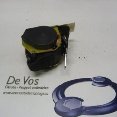 Citroen C6 2.7 HDiF V6 24V Rear seatbelt, centre 2006 8974QA