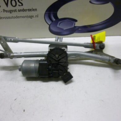 Peugeot Partner 1.6 HDI 90 16V Front wiper motor 2009 6405LK
