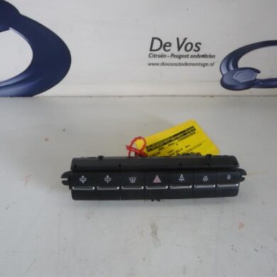 Peugeot 5008  Schakelaar 2013 98070056ZD-96638426ZD