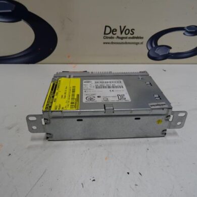 Peugeot 208  Radio 2013 1612111680-1616372280