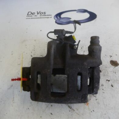 Peugeot Expert  Remklauw (Tang) links-voor WJY 2005 4400F7-441071