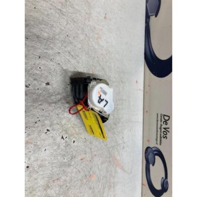 Citroen DS3 1.6 16V VTS THP 155 Veiligheidsgordel links-achter 2011 8975TC-8976F1