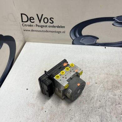 Peugeot 208 1.2 12V e-THP PureTech 110 ABS Pomp HNP 2019 1636317880-1682597480-9822654880