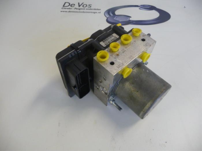 ABS pump Peugeot 308 De Vos Autodemontage