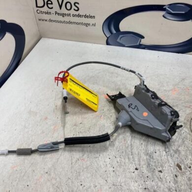 Opel Corsa 1.2 Turbo 12V 100 Deurslot Mechaniek 4Deurs rechts-achter 2021 9829285380-9844412980