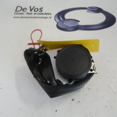 Peugeot 2008  Rear seatbelt, right 2013 96781656XY