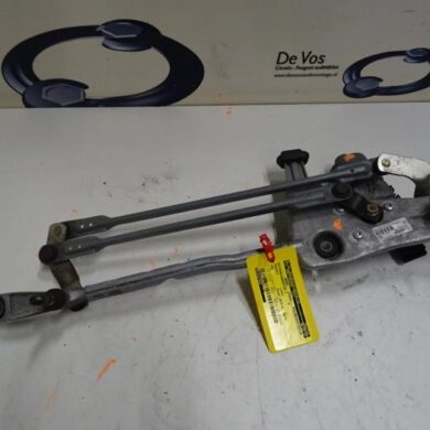 Peugeot 308 1.6 BlueHDi 120 Front wiper motor 2014 9810327980