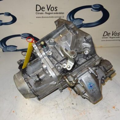 Peugeot 208  Gearbox HNZHN01 2016 1611920380-1612444380-1611920680 20ET26