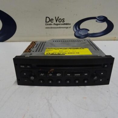 Peugeot 307 2.0 16V Radio CD player 2004 6564RT