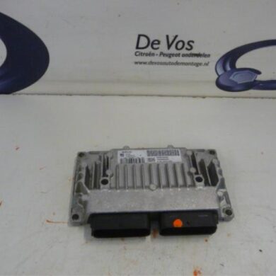 Peugeot 2008  Computer Automatische Bak 5FS5F01 2014 1610043780 20TS73