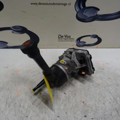 Peugeot 308  Power steering pump 5FS-5FS5F01 2011 1610013680-1680892480