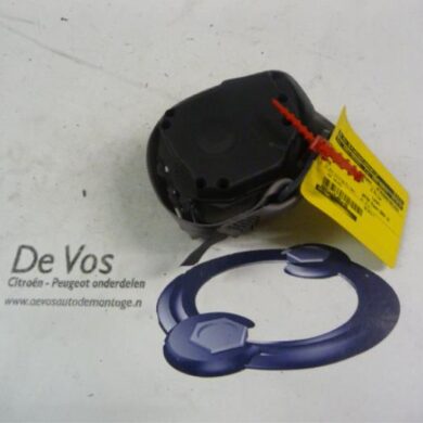 Citroen C5 2.0 HDiF 16V Rear seatbelt, left 2004 8974W5-8975P4