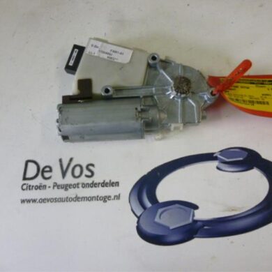 Peugeot 307 1.6 16V Schuifdak Motor 2003 8401T2