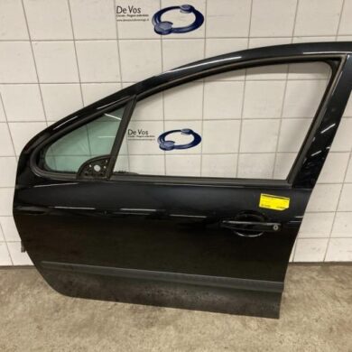 Peugeot 307 1.6 16V Portier 4Deurs links-voor 2002 9002S8