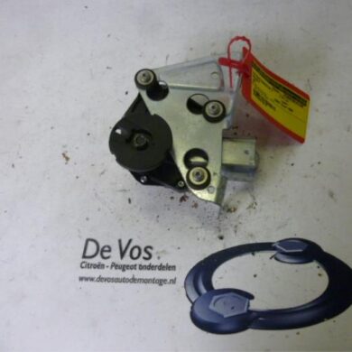 Peugeot 407  Rear wiper motor 2004 6405R1