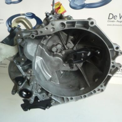 Peugeot 207 1.6 HDi 16V Gearbox 9HZ 2006 2222WE-223211 20DP26