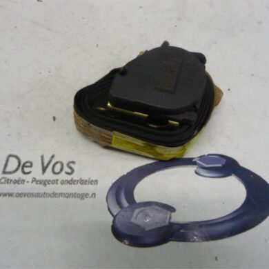 Citroen Saxo 1.5 D Rear seatbelt, right 1997 8973AN