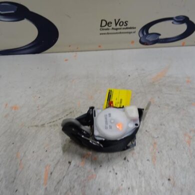 Peugeot iOn  Rear seatbelt, right 2012 8977L7