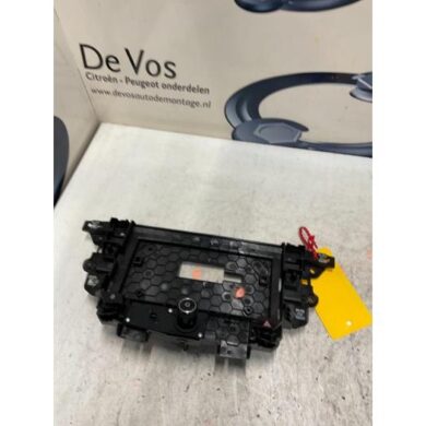 Opel Corsa 1.2 Turbo 12V 100 Radiobedienings paneel 2022