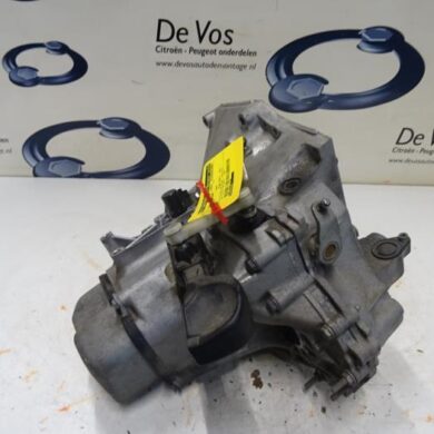 Peugeot 208  Getriebe ZMZ-ZMZZM01 2015 9803846180-1608887480 20CR14