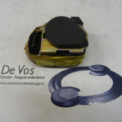 Peugeot 307 1.4 Veiligheidsgordel rechts-achter 2003 8974JK