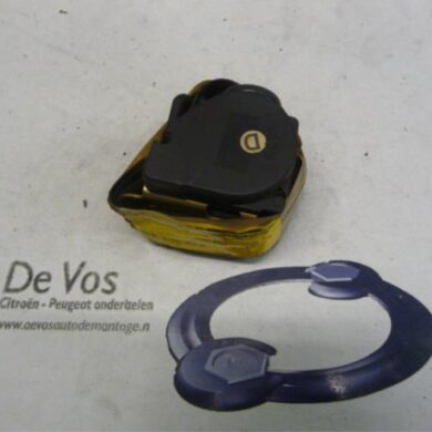 Peugeot 205 1.1 XE,GE,XL,GL,XR,GR Front seatbelt, right 1994 8971RV