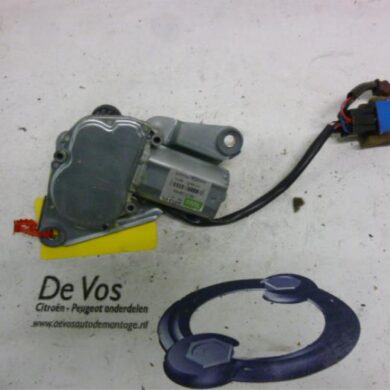 Peugeot 106 1.4 XN,XR,XS,XT Ruitenwissermotor achter 1998 6405C4