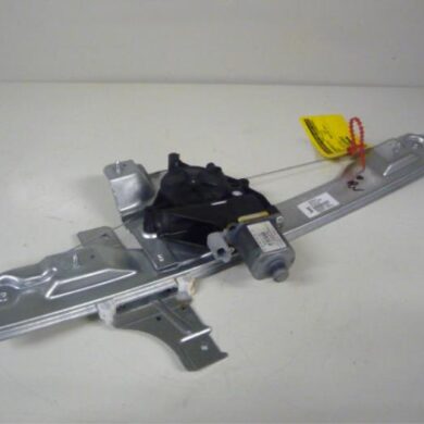 Peugeot 208 1.2 Vti 12V PureTech 82 Ruitmechaniek 4Deurs rechts-voor 2013 9673154380