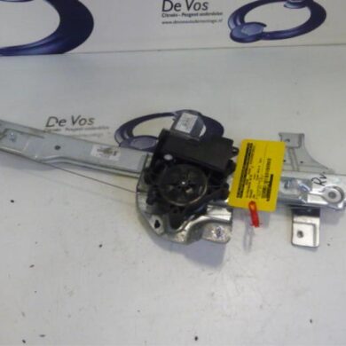 Peugeot 208  Ruitmechaniek 4Deurs rechts-voor 2013 9806088080-9673153180