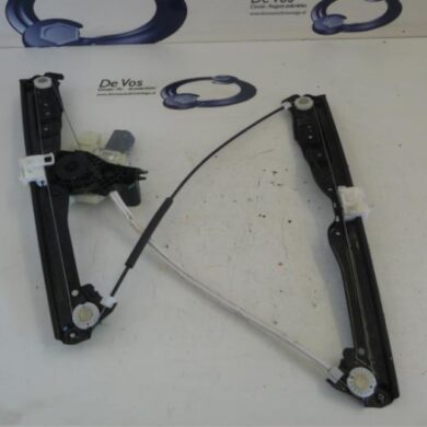 Peugeot 308  Window mechanism 4-door, front right 2015 9677734780