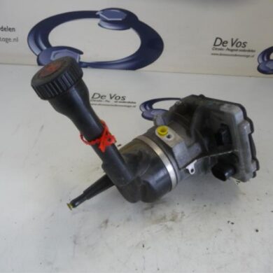 Peugeot 308  Power steering pump 5FT 2009 4007WW