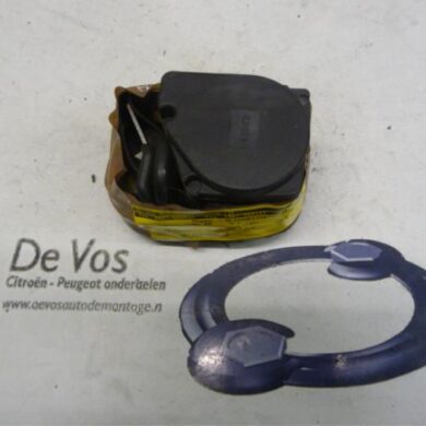 Peugeot 106 1.1 i XN,XR,XT Veiligheidsgordel rechts-achter 1994 8973GK