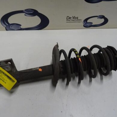 Peugeot 5008  Front shock absorber rod, right 2013 5208K9-162343280