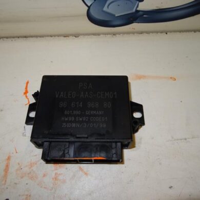 Peugeot 207  PDC Module 2008 6590L5-6590T0