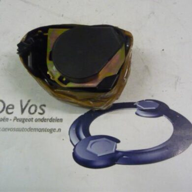 Peugeot 607 2.0 16V Rear seatbelt, right 2002 8974AY