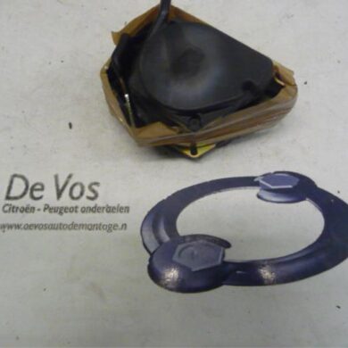 Peugeot 106 1.4 XT i Veiligheidsgordel links-achter 1994 8973GH