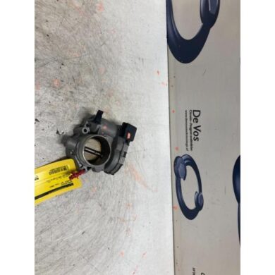 Peugeot 307 1.6 16V Gasklephuis NFU 2002 1635Q9