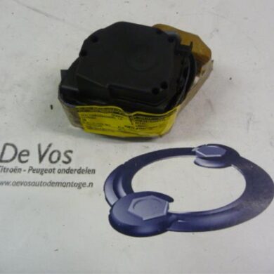 Citroen C5 1.8 16V Rear seatbelt, left 2002 8974KE