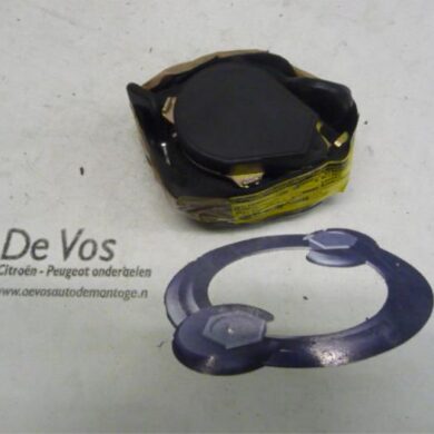 Peugeot 207 1.6 HDi 16V Rear seatbelt, right 2006 8975X4