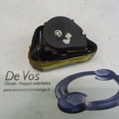 Peugeot 106 1.0i Veiligheidsgordel links-achter 1996 8973GH