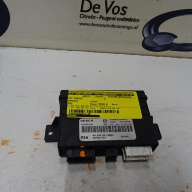 Peugeot RCZ  PDC Module 2010 6590NS-6590NT