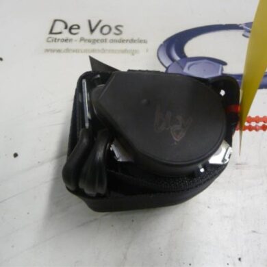 Peugeot 207 1.4 HDi Rear seatbelt, right 2012 8975XK