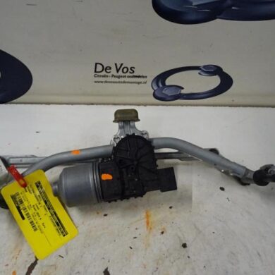 Peugeot 2008 1.2 Vti 12V PureTech 82 Scheibenwischermotor vorne 2015 9673222580